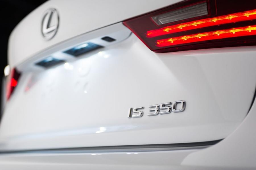  Lexus IS350 F-Sport 2014 года  (фото 59 из 140)